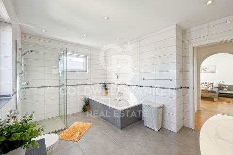 4 bedrooms villa for sale in Empuriabrava, Girona, Catalonia, Spain № 5805 - photo 10
