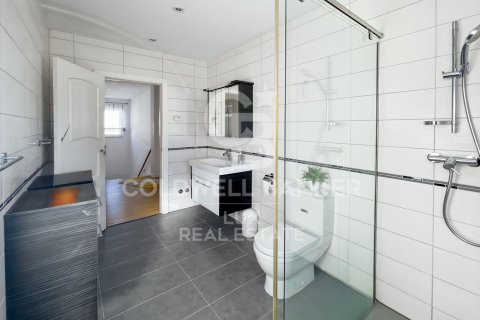 4 bedrooms villa for sale in Empuriabrava, Girona, Catalonia, Spain № 5805 - photo 12