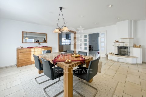 4 bedrooms villa for sale in Empuriabrava, Girona, Catalonia, Spain № 5805 - photo 5