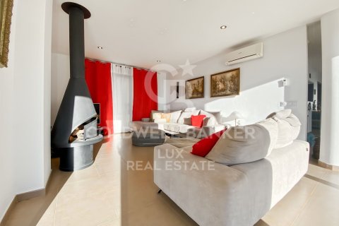 5 bedrooms villa for sale in Pau, Girona, Catalonia, Spain № 5811 - photo 7