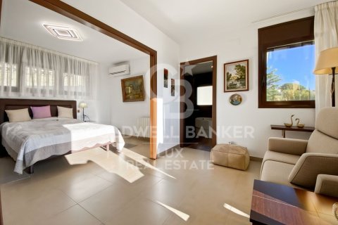 5 bedrooms villa for sale in Pau, Girona, Catalonia, Spain № 5811 - photo 13