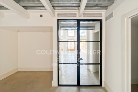 2 bedrooms duplex for sale in Barcelona, Catalonia, Spain № 5809 - photo 21