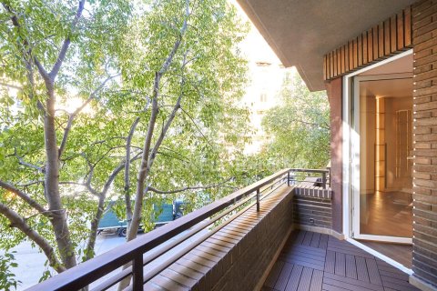 3 bedrooms apartment for sale in Barcelona, Catalonia, Spain № 5806