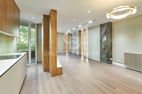 3 bedrooms apartment for sale in Barcelona, Catalonia, Spain № 5806 - photo 4