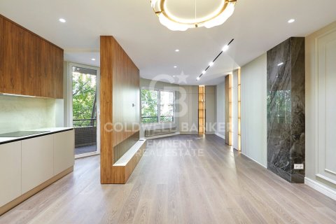 3 bedrooms apartment for sale in Barcelona, Catalonia, Spain № 5806 - photo 3