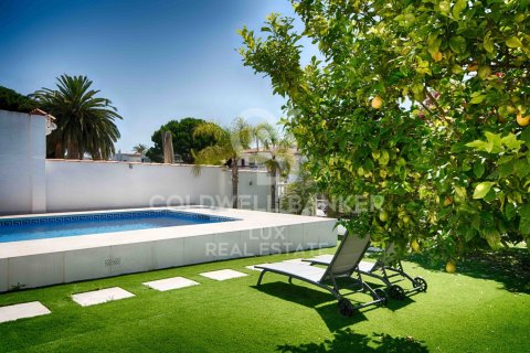 3 bedrooms house for sale in Empuriabrava, Girona, Catalonia, Spain № 6002 - photo 10