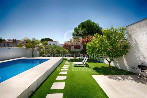 3 bedrooms house for sale in Empuriabrava, Girona, Catalonia, Spain № 6002 - photo 7