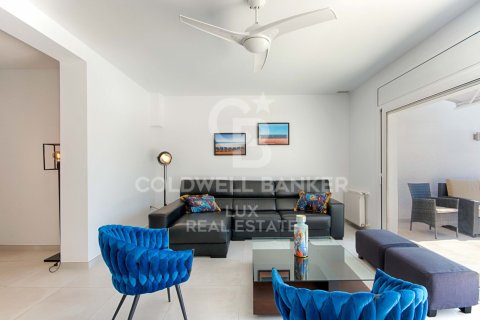 3 bedrooms house for sale in Empuriabrava, Girona, Catalonia, Spain № 6002 - photo 15