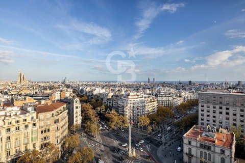 3 bedrooms apartment for sale in Barcelona, Catalonia, Spain № 6003 - photo 14