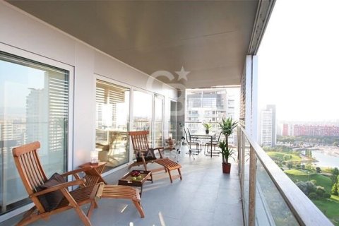 4 chambres apartment à vendre à Barcelona, Catalonia, Spain № 5999 - photo 3