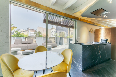 Купить квартиру в Барселона, Испания с 2 комнаты, № 1581 - фото 2