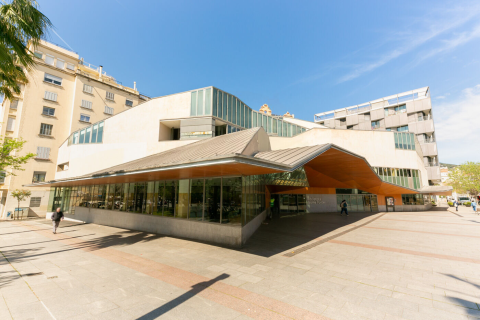 Купить квартиру в Барселона, Испания с 5 комнат, 114м², № 1578 - фото 12