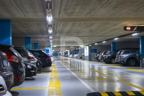 1709 sq.m. commercial property for sale in Sants-Montjuic, Barcelona, Catalonia, Spain № 4548 - photo 2