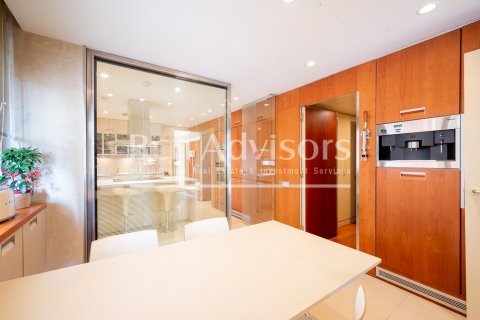 Купить квартиру в Барселона, Испания с 5 спален, 400м², № 2840 - фото 16