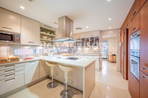 Купить квартиру в Барселона, Испания с 5 спален, 400м², № 2840 - фото 17