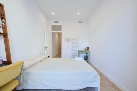 2 chambres apartment à vendre à Ciutat Vella, Barcelona, Catalonia, Spain № 2839 - photo 25