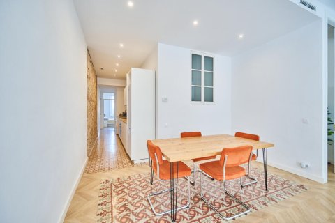 2 chambres apartment à vendre à Ciutat Vella, Barcelona, Catalonia, Spain № 2839 - photo 10