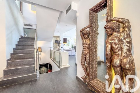 4 bedrooms house for sale in Sitges, Barcelona, Catalonia, Spain № 4665 - photo 10