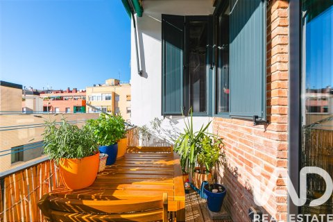 2 bedrooms apartment for sale in Barcelona, Catalonia, Spain № 4663 - photo 11