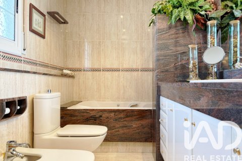 5 bedrooms house for sale in Creixell, Tarragona, Catalonia, Spain № 4659 - photo 23