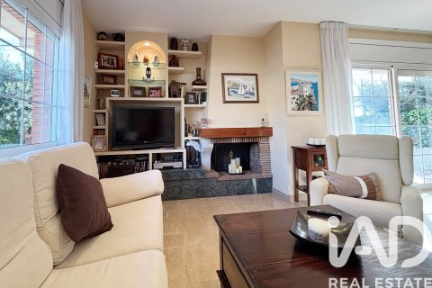 5 bedrooms house for sale in Creixell, Tarragona, Catalonia, Spain № 4659 - photo 8