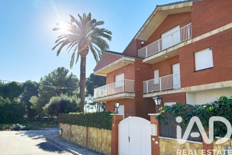 5 bedrooms house for sale in Creixell, Tarragona, Catalonia, Spain № 4659 - photo 2