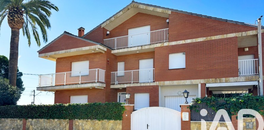 5 bedrooms house for sale in Creixell, Tarragona, Catalonia, Spain № 4659