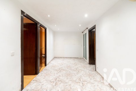 Квартира с 4 спальнями в Барселоне, Каталония, Испания № 4660