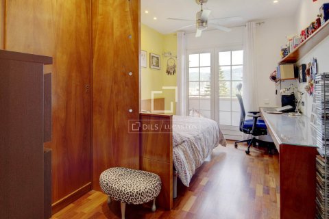 4 chambres villa à vendre à Sant Just Desvern, Barcelona, Catalonia, Spain № 6386 - photo 16