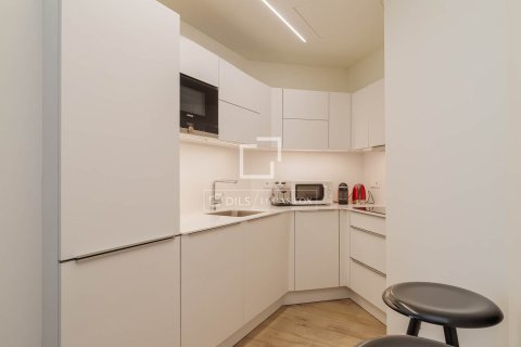 1 bedroom apartment for sale in Barcelona, Catalonia, Spain № 6388 - photo 12