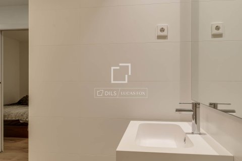 1 bedroom apartment for sale in Barcelona, Catalonia, Spain № 6388 - photo 11