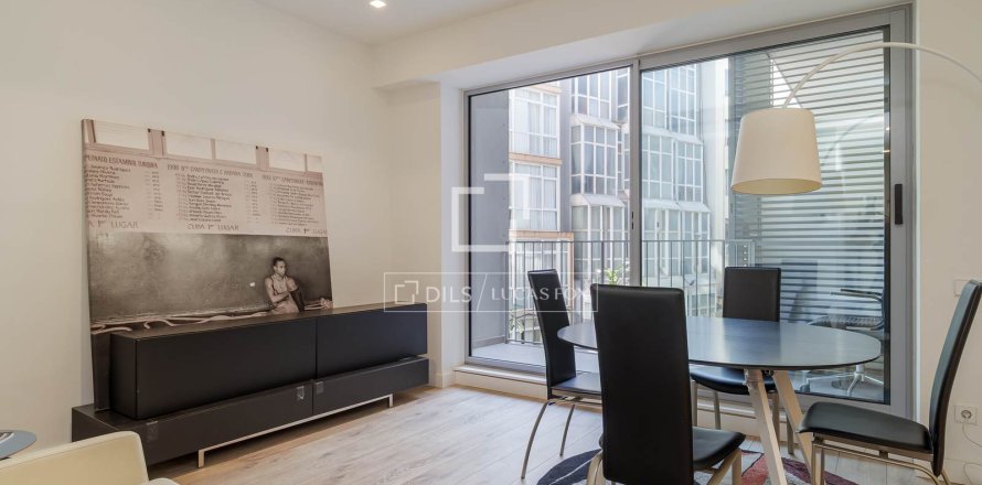 1 bedroom apartment for sale in Barcelona, Catalonia, Spain № 6388