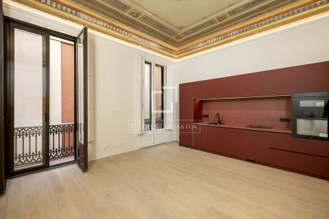 2 bedrooms apartment for sale in Barcelona, Catalonia, Spain № 6385 - photo 4