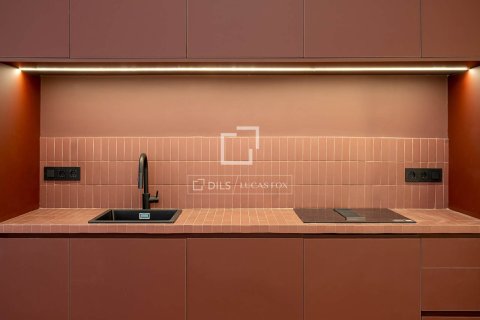 2 bedrooms apartment for sale in Barcelona, Catalonia, Spain № 6385 - photo 6