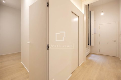 2 bedrooms apartment for sale in Barcelona, Catalonia, Spain № 6385 - photo 23