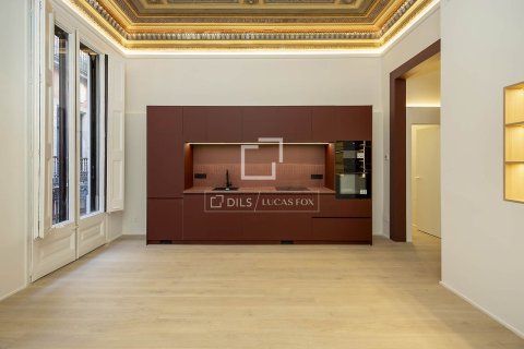 2 bedrooms apartment for sale in Barcelona, Catalonia, Spain № 6385 - photo 2