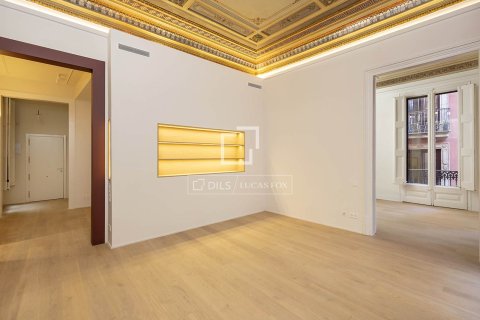 2 bedrooms apartment for sale in Barcelona, Catalonia, Spain № 6385 - photo 8