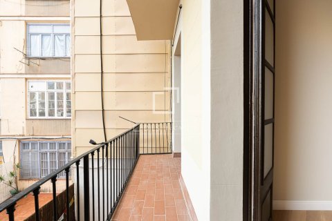 2 chambres apartment à vendre à Barcelona, Catalonia, Spain № 3857 - photo 25