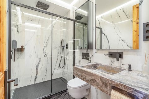 4 chambres apartment à vendre à Barcelona, Catalonia, Spain № 3856 - photo 3