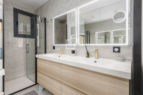 2 chambres apartment à vendre à Barcelona, Catalonia, Spain № 3855 - photo 24