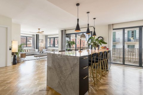 2 chambres apartment à vendre à Barcelona, Catalonia, Spain № 3855 - photo 2