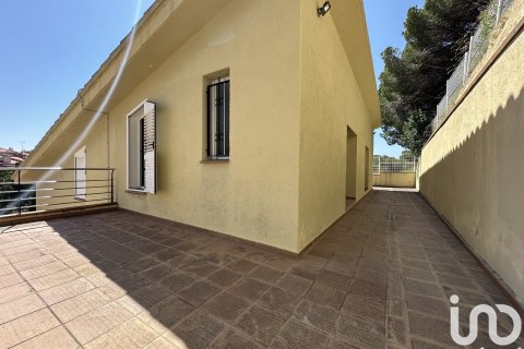 Сasa de 4 dormitorios en venta en Sant Pol de Mar, Barcelona, Cataluña, Spain № 5027 - foto 27