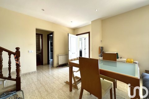 Сasa de 4 dormitorios en venta en Sant Pol de Mar, Barcelona, Cataluña, Spain № 5027 - foto 8