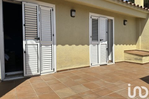 Сasa de 4 dormitorios en venta en Sant Pol de Mar, Barcelona, Cataluña, Spain № 5027 - foto 20