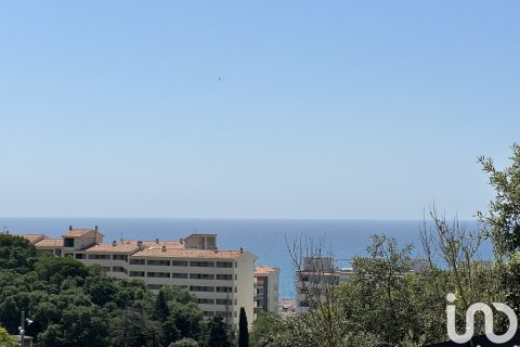 Сasa de 4 dormitorios en venta en Sant Pol de Mar, Barcelona, Cataluña, Spain № 5027 - foto 2