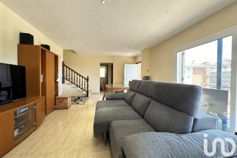 Сasa de 4 dormitorios en venta en Sant Pol de Mar, Barcelona, Cataluña, Spain № 5027 - foto 5