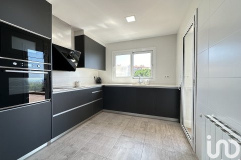 Сasa de 4 dormitorios en venta en Sant Pol de Mar, Barcelona, Cataluña, Spain № 5027 - foto 9