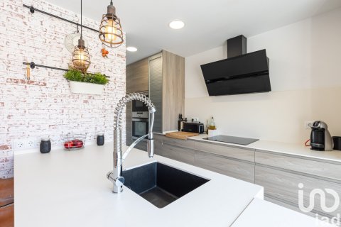 Купить дом в Сабадель, Испания с 4 спальни, 230м², № 5026 - фото 5