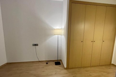 3 bedrooms apartment for rent in Principado De Andorra (Ninguna Poblacion Tiene C.P.), Lleida, Catalonia, Spain № 6147 - photo 16