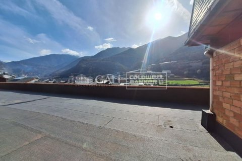 Propiedad comercial de 7623 m² en alquiler en Principado De Andorra (Ninguna Poblacion Tiene C.P.), Lérida, Cataluña, Spain № 6146 - foto 24